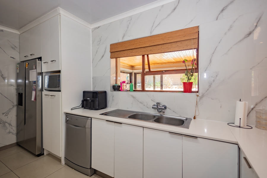 4 Bedroom Property for Sale in Table View Western Cape